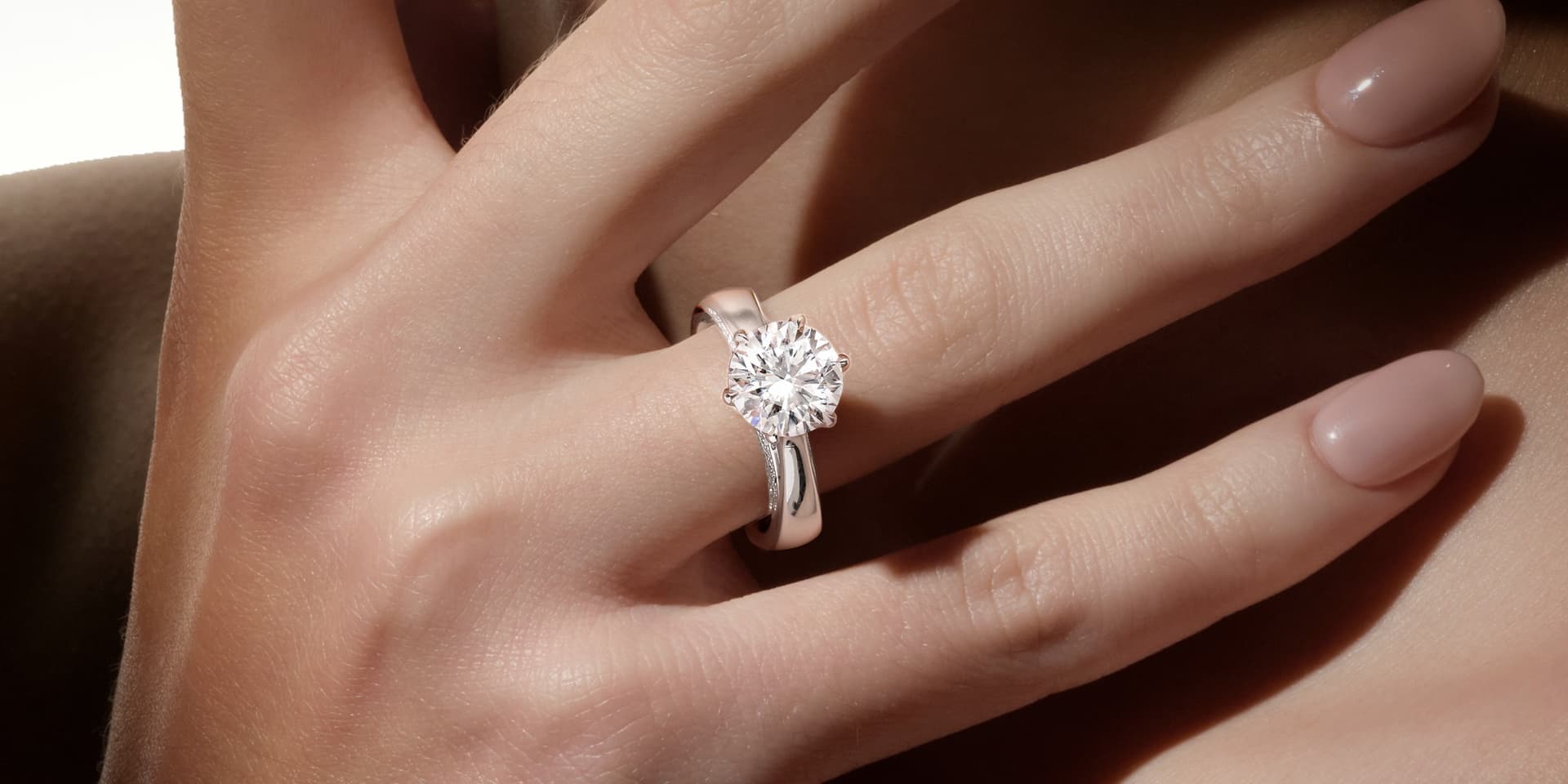 6 Model Cincin Tunangan Berlian Mewah yang Memancarkan Kilau Istimewa dari MONDIAL