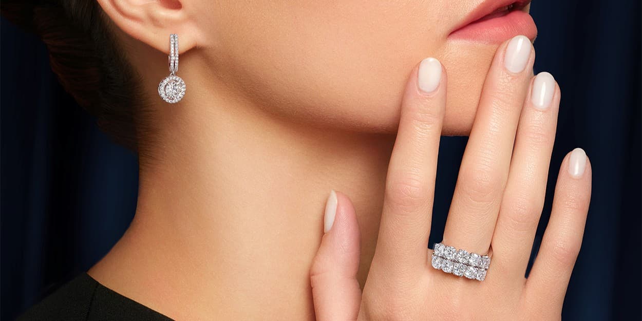 Mengenal Apa Itu Facets dan Perannya pada Cincin Wanita dari Branded Diamonds MONDIAL