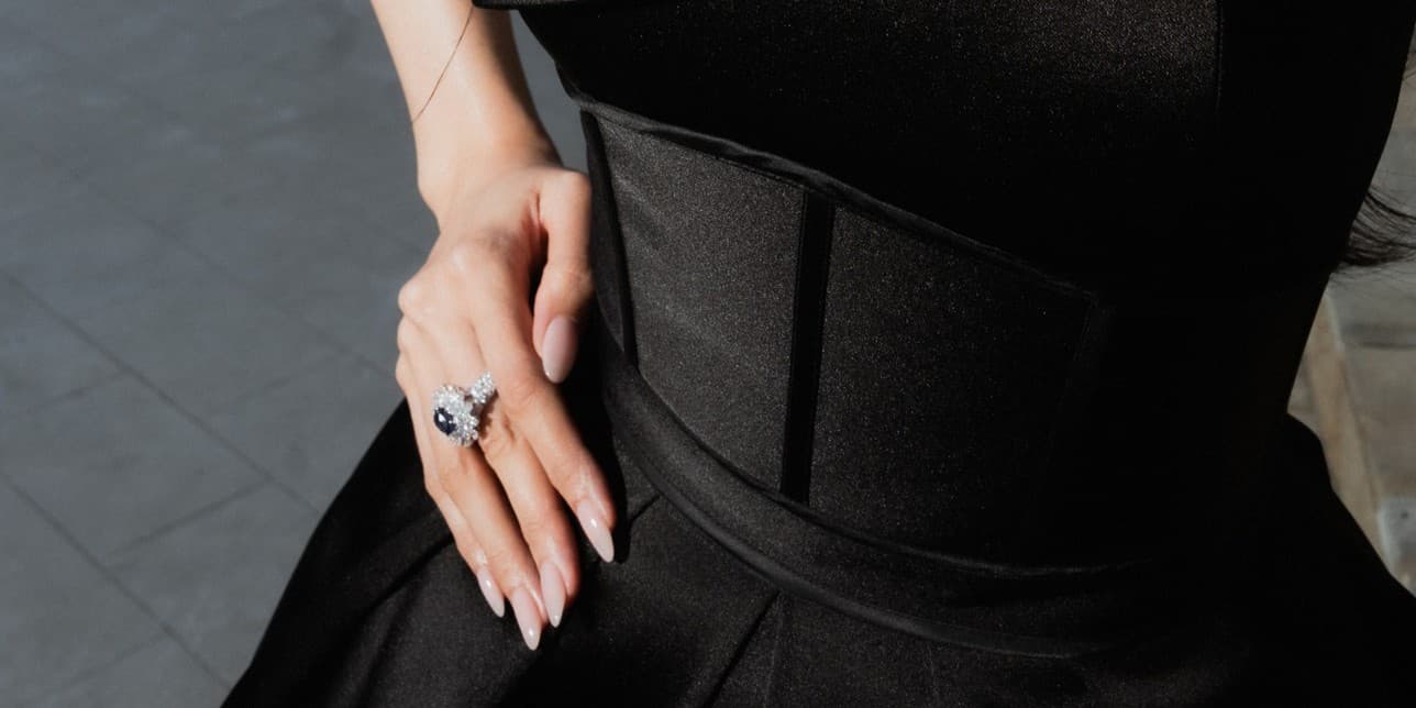 Model Diamond Rings MONDIAL yang Merayakan Wanita dengan Karakter Kuat dan Berani