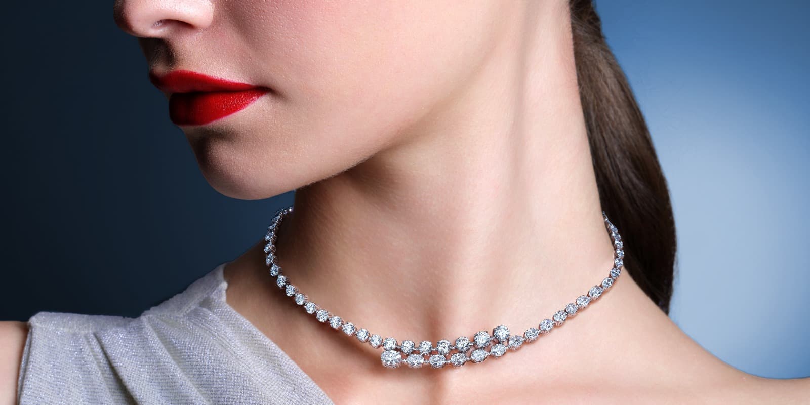 Elevate Your Look: Tips Memilih Diamond Necklace untuk Acara Spesial