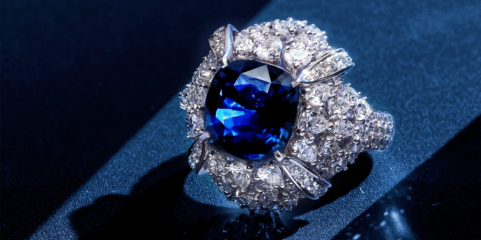Tips Memilih Cincin Blue Sapphire yang Terbaik untuk Para Jewelry Collector