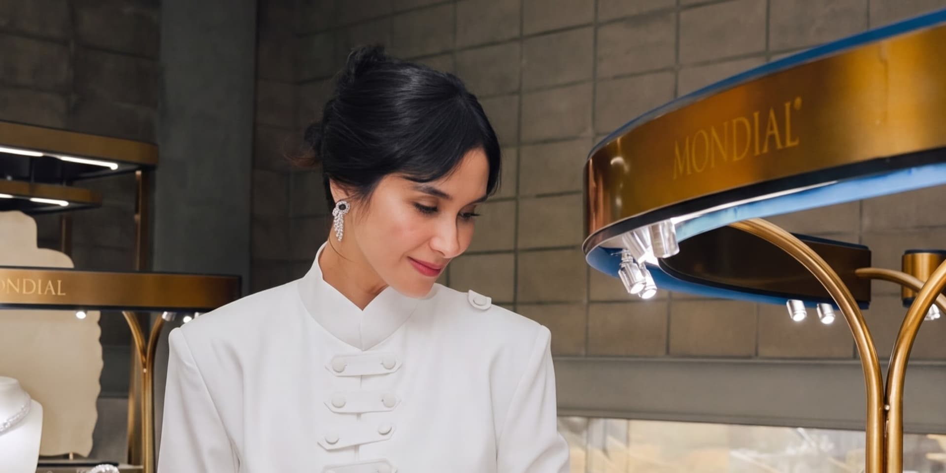 Keistimewaan Diamond Earrings Gala Collection, High Jewelry dengan Timeless Mark