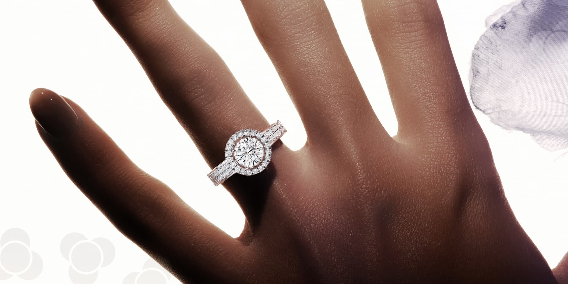 Rahasia Sparkle pada Cincin Tunangan Berlian Brilliant Rose dengan Kilau Lebih Terang