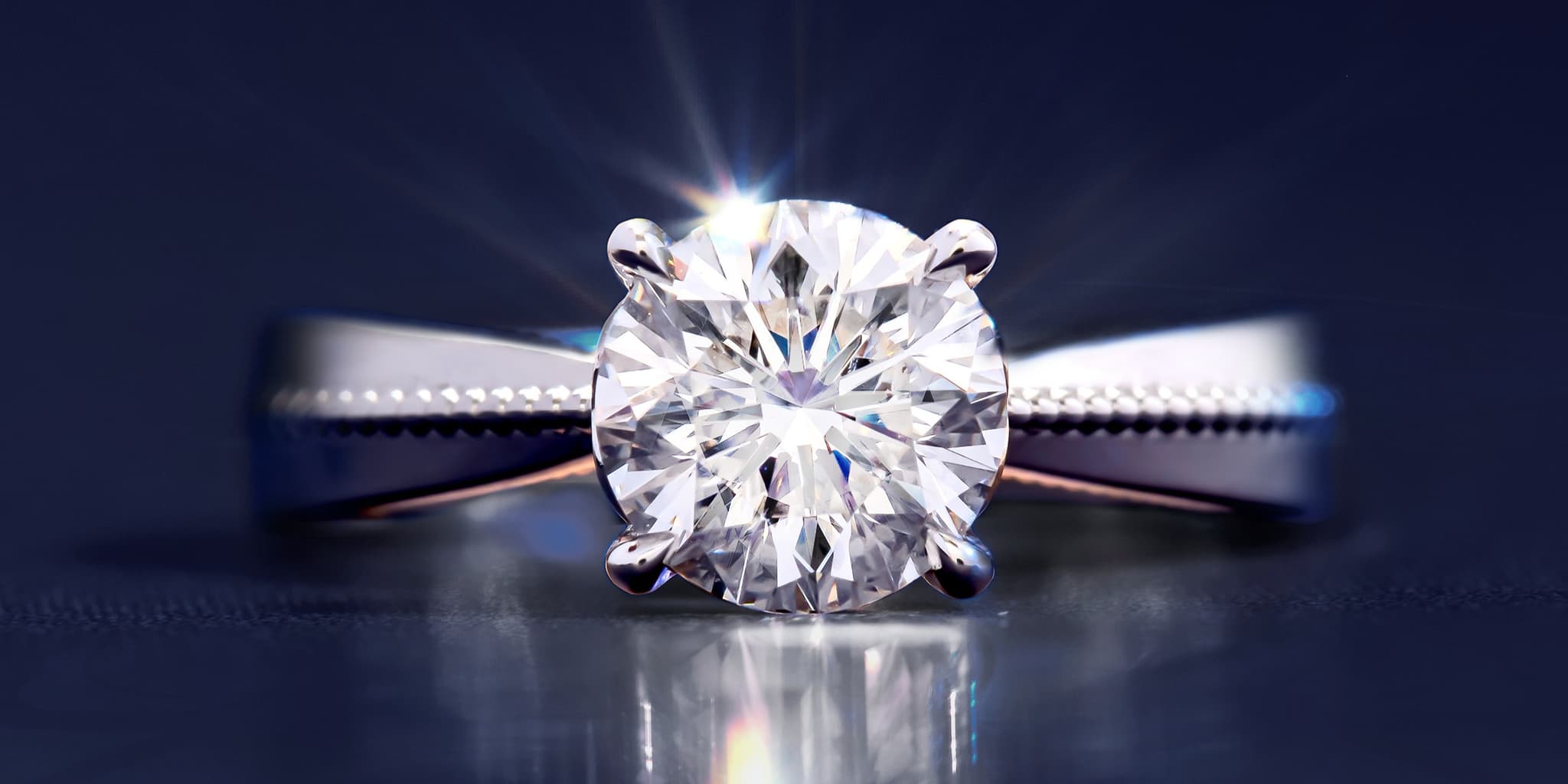 Keindahan Cincin Berlian MONDIAL yang Terinspirasi dari The Rosace of Notre Dame