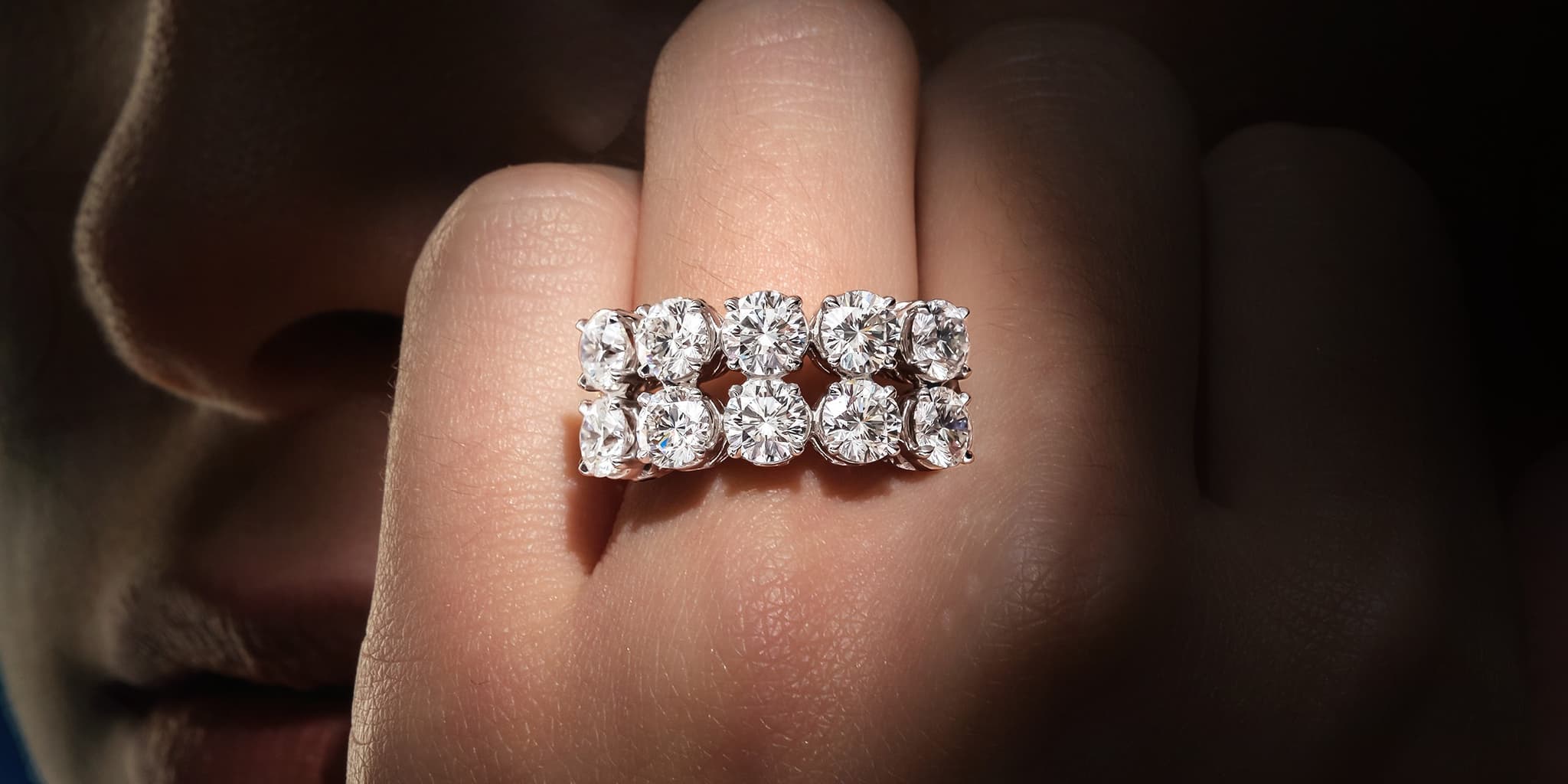 The Architecture of Brilliance: Filosofi di Balik Cincin Wanita Brilliant Rose