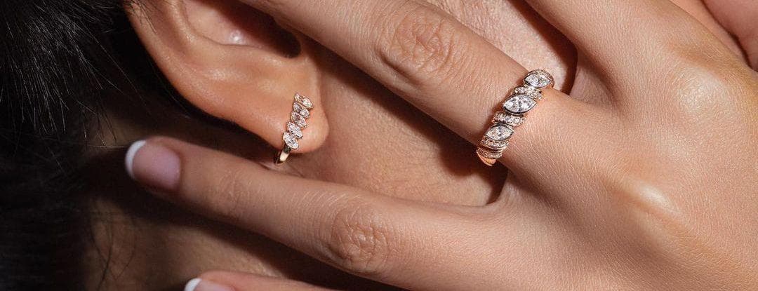 Buat Orang Sekelilingmu Terpukau dengan Rekomendasi Anting-anting Berlian Simple