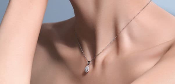 Model Liontin dari Masa ke Masa: Intip Perkembangannya di Sini!