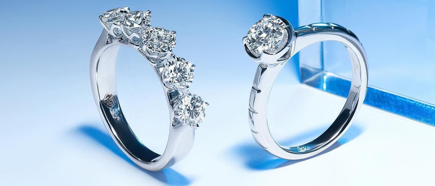 Sedang Kasmaran? Cincin Emas Kekinian Bisa Buat Pasangan Makin Sayang, Lho!