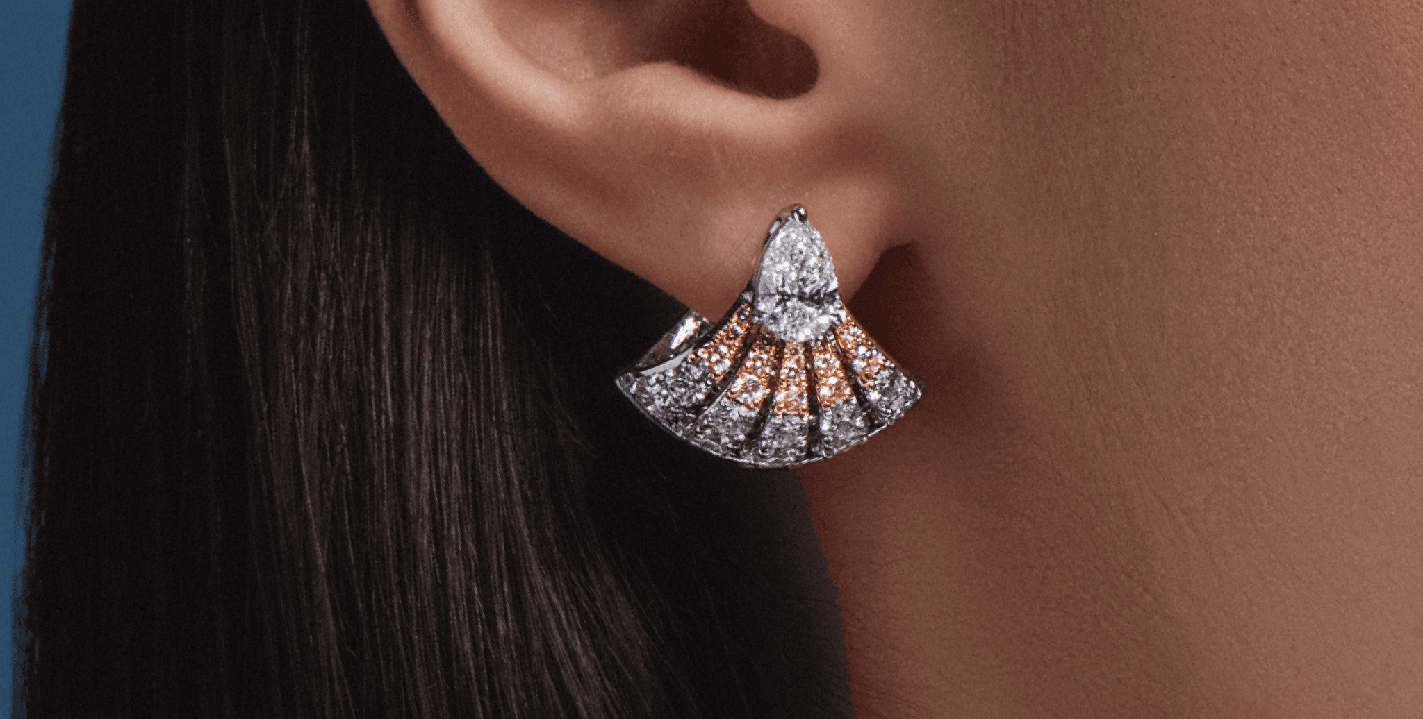 Anting Desain Floral Terbaru Ini Menjadi Statement Jewelry yang Anggun