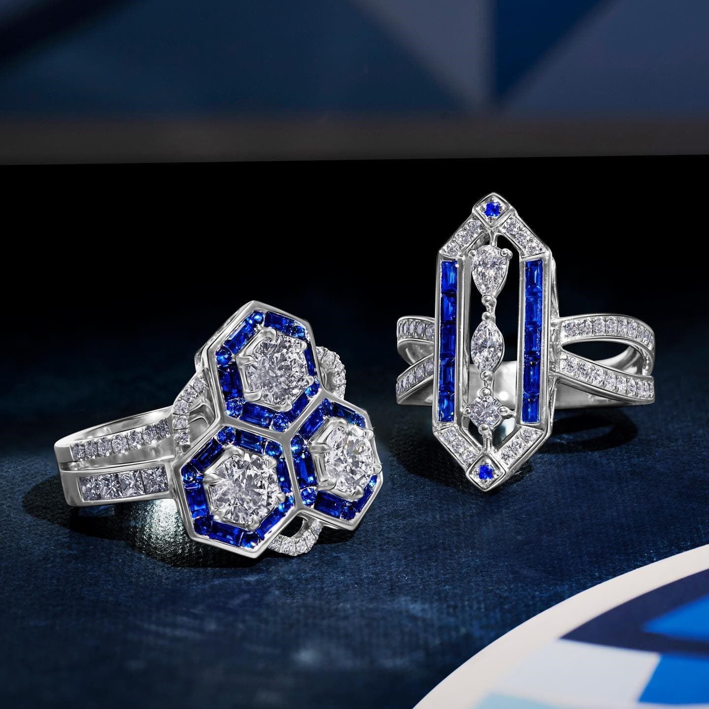 Suka Pakai Cincin Berlian Wanita di Jari Telunjuk atau Tengah? Ini Artinya