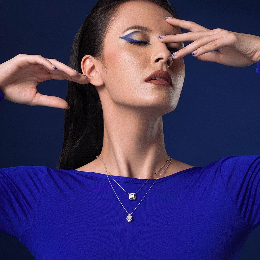 Alasan Psikologis Mengapa Kamu Harus Beli Kalung Emas Berhiaskan Berlian