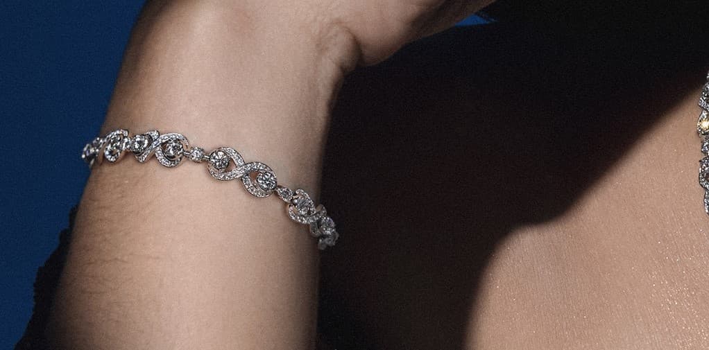 5 Pilihan Bracelet Mewah dan Elegan, Mana yang Sempurna untuk Semua Acara