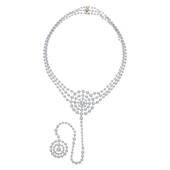 Tampil Maksimal di Momen Spesial dengan Perhiasan Berlian Glamorous Collection dari MONDIAL