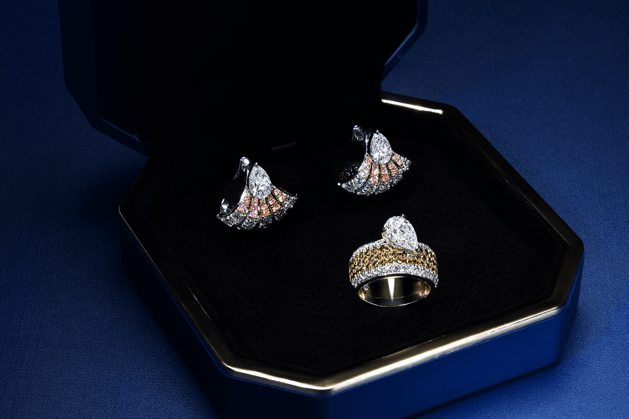 Keistimewaan Colored Diamond Rings yang Memiliki Arti Tersendiri di Tiap Warnanya