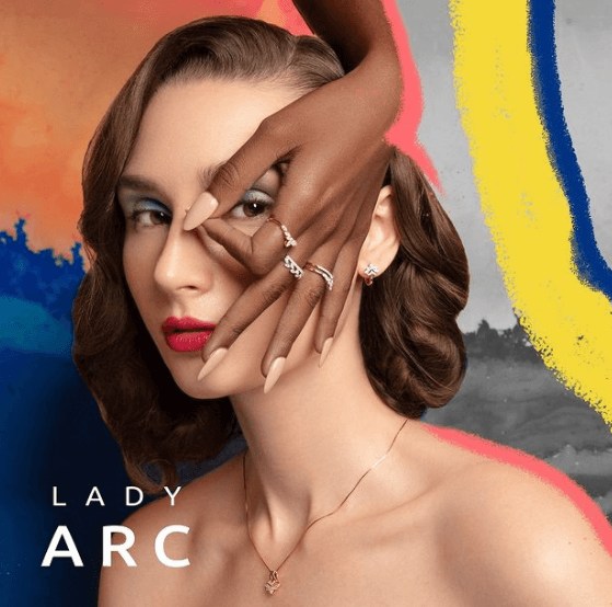 Cincin Berlian Lady Arc yang Elegan Bagai Mahkota